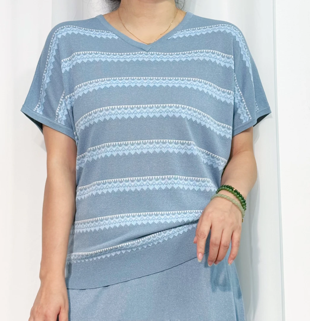 夏季（提花）桑蚕丝针织时尚显瘦气质条纹百搭短袖上衣针织衫蓝色