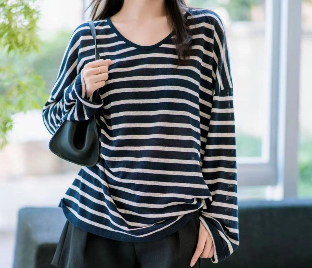 HAILUNGELI/海伦格丽 5403 时尚针织宽松条纹V领长袖上衣T