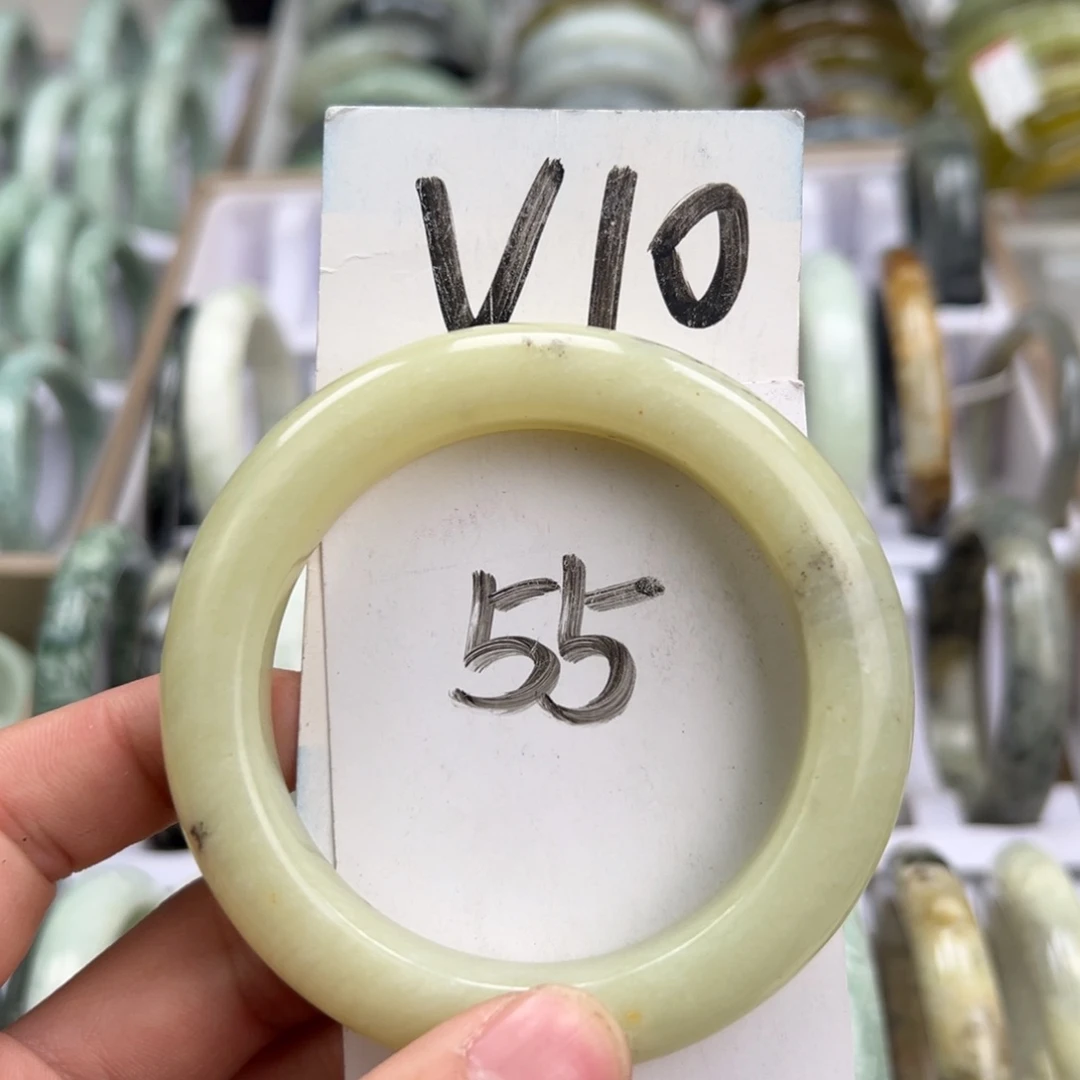 岫玉手镯未镶嵌天然岫玉微瑕