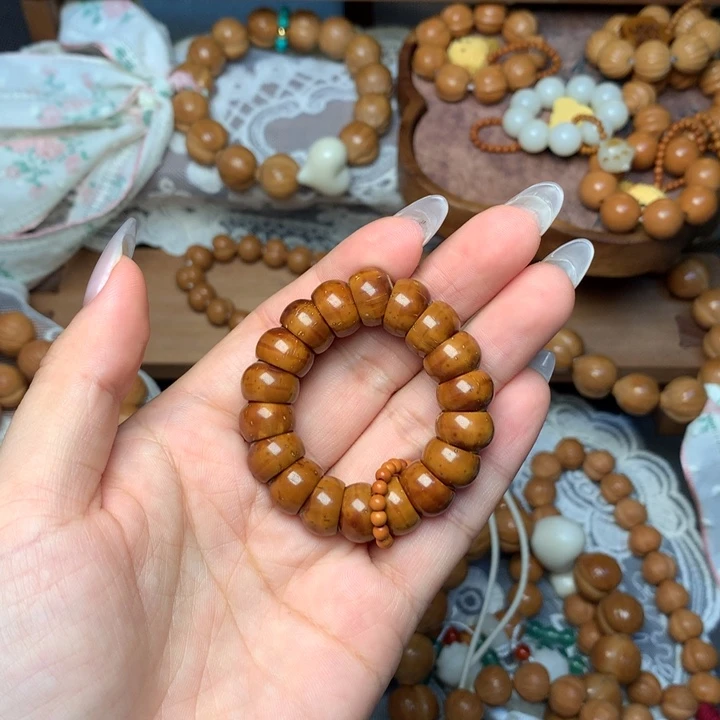 猴头核桃吊坠浦***花紫金鼠手捻不要牌