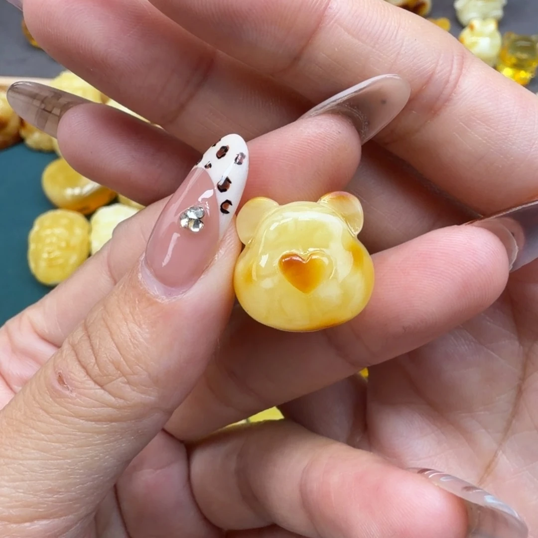 只***r琥珀未镶嵌裸石蜜蜡