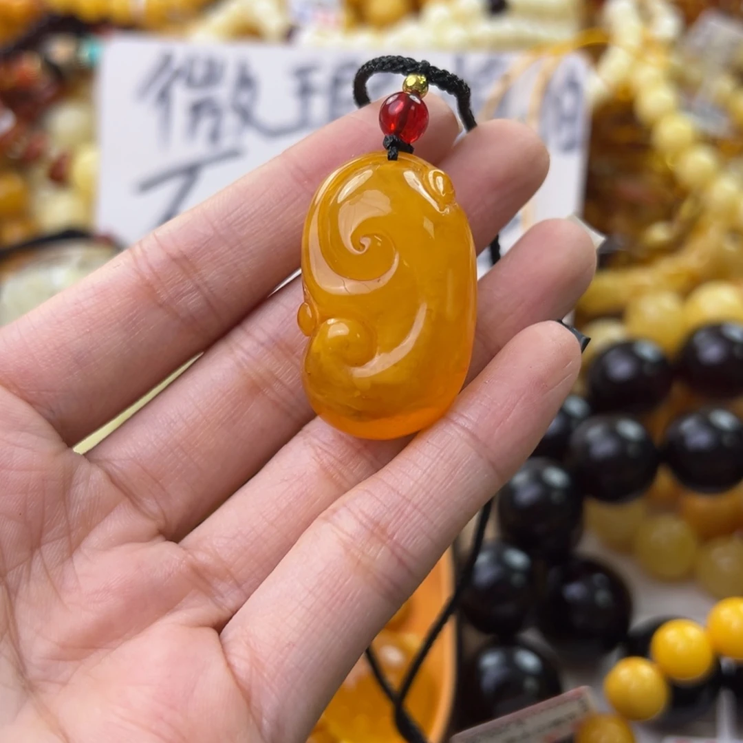 琥珀珠宝奇石未镶嵌