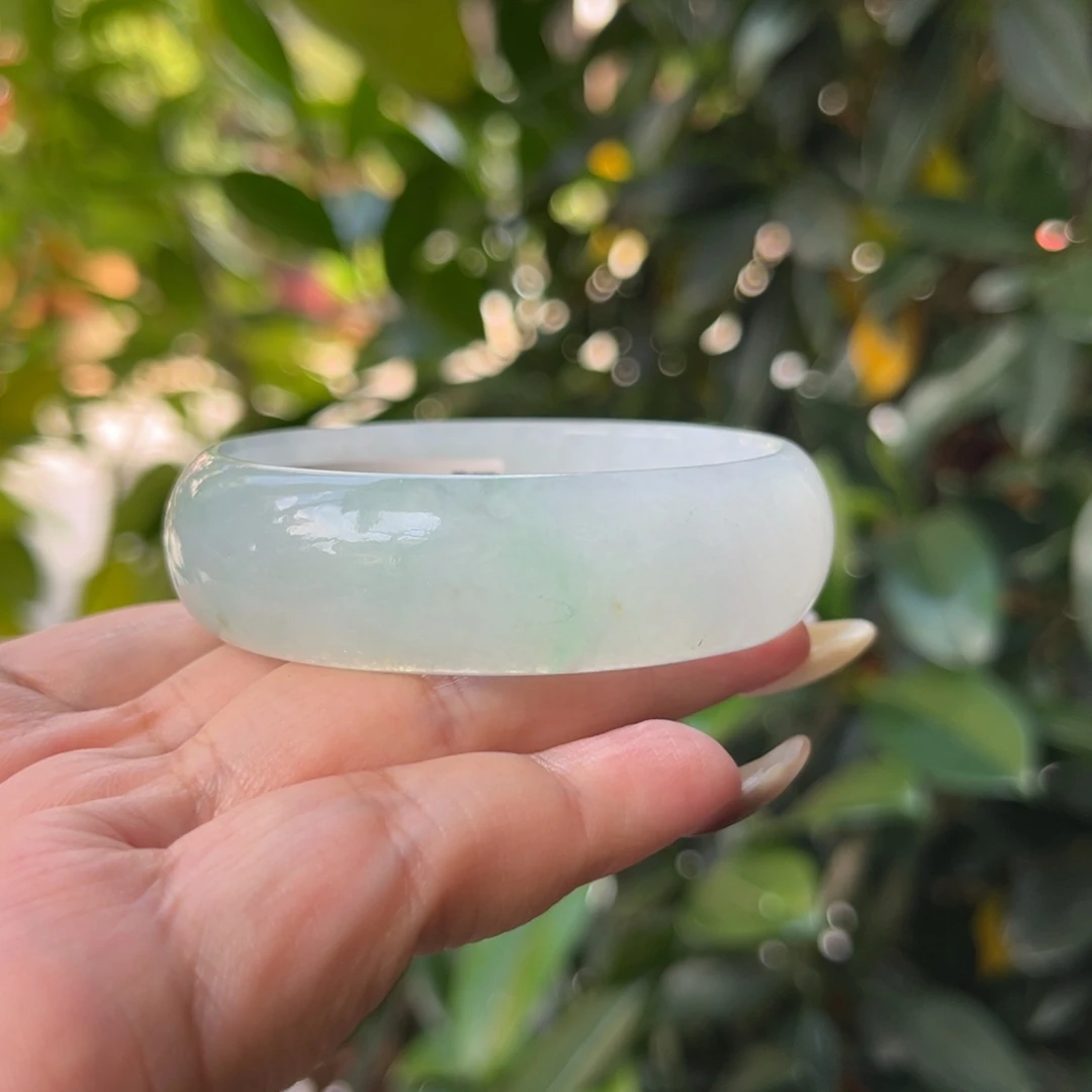 翡翠未镶嵌手镯54贵妃