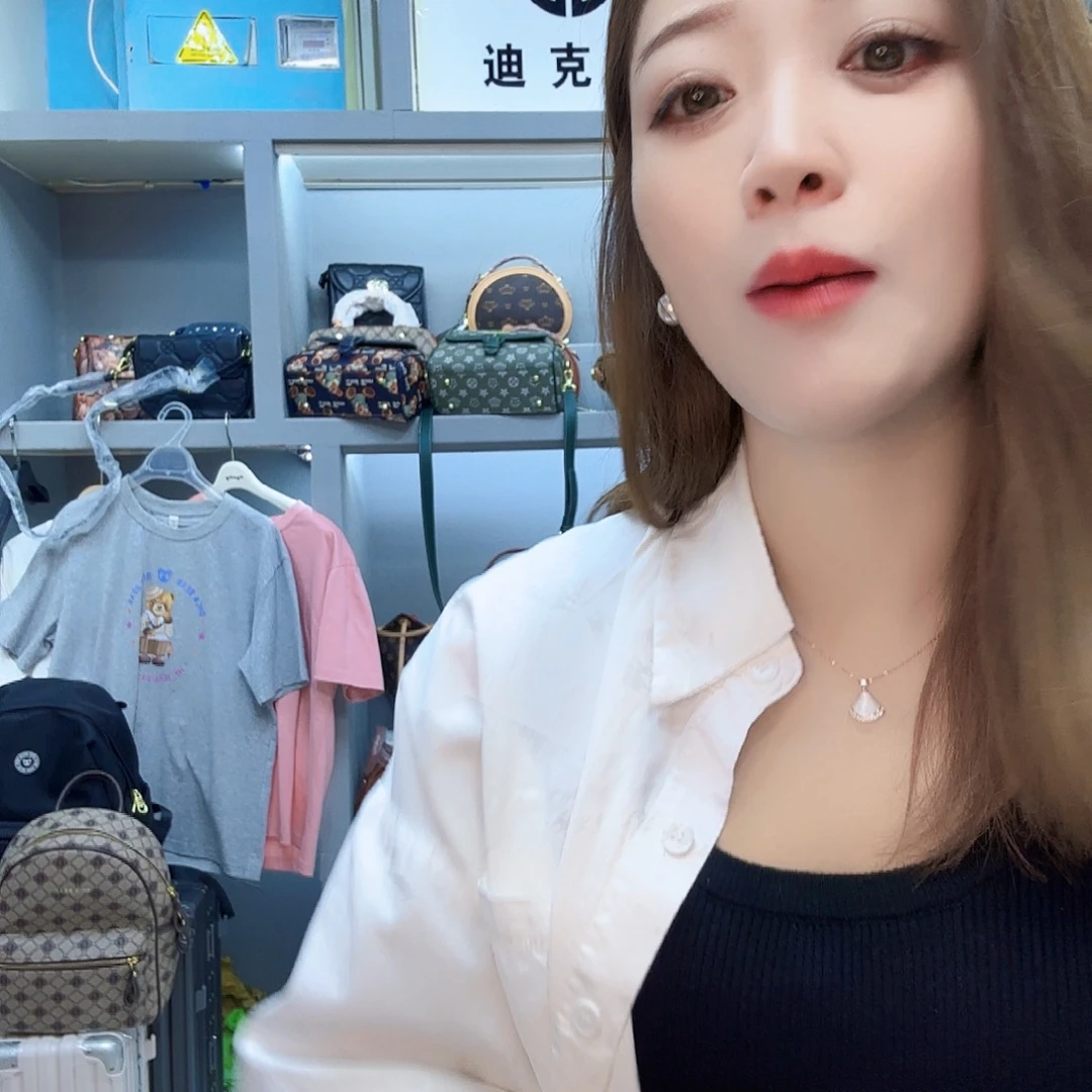 PVC1093相依卡其20张翻页卡包