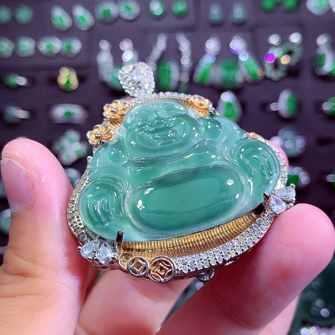 颈饰未镶嵌翡翠天然