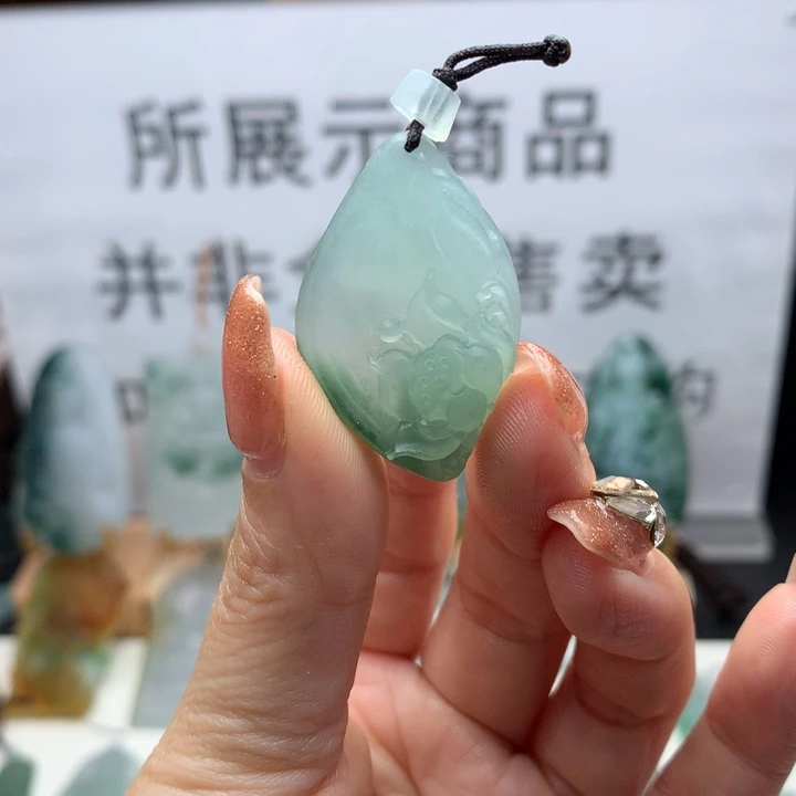 定制翡翠未镶嵌天然翡翠