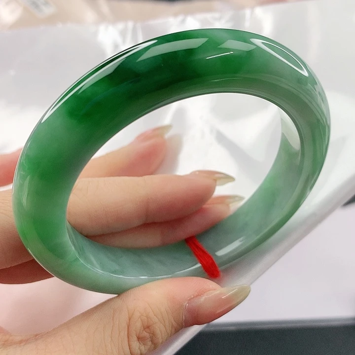 未镶嵌手镯翡翠，920