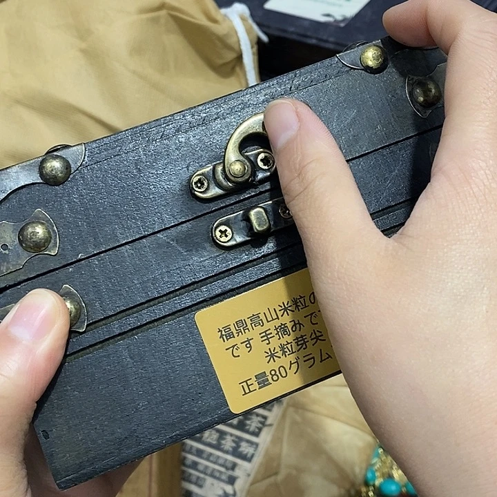 紫砂。。。。。。。。。。。。。。