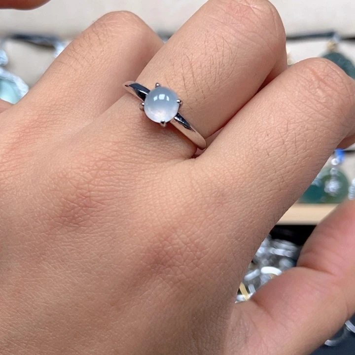 翡翠未镶嵌戒指戒指