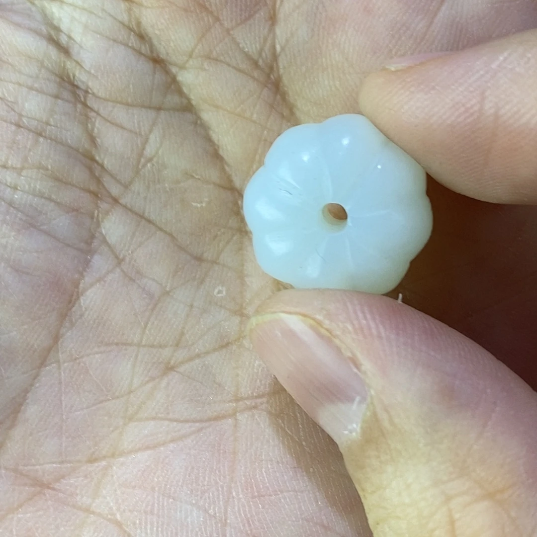 和田玉未镶嵌挂件瓜棱珠1.58×1.08cm