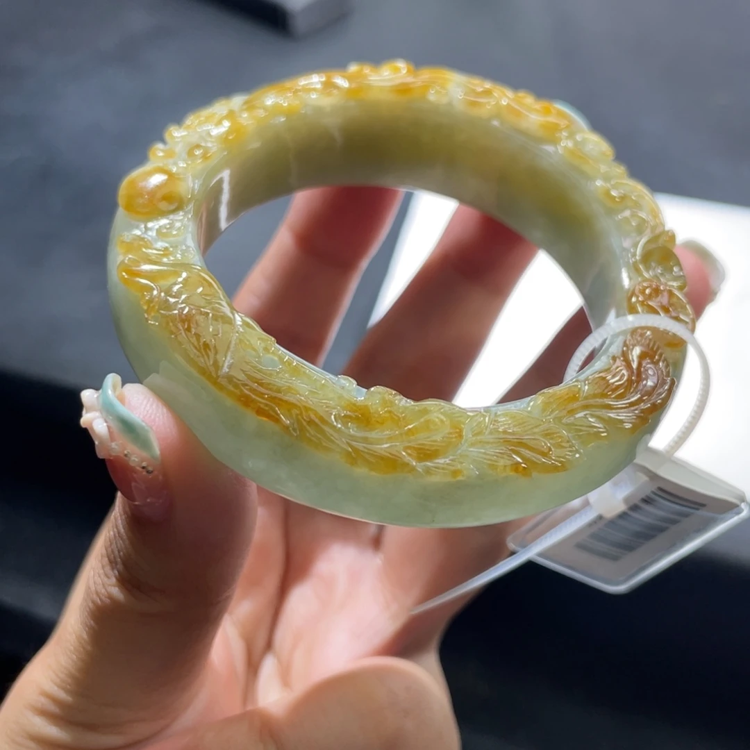 定制翡翠俏色巧雕龙飞凤舞未镶嵌