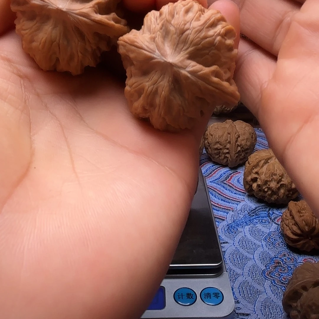 39红皮山地磨盘，精对