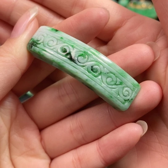 颈饰未镶嵌翡翠吊坠