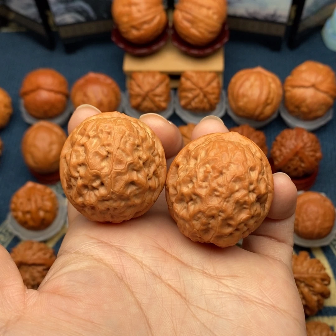 风***起文玩核桃把件铁龙胆