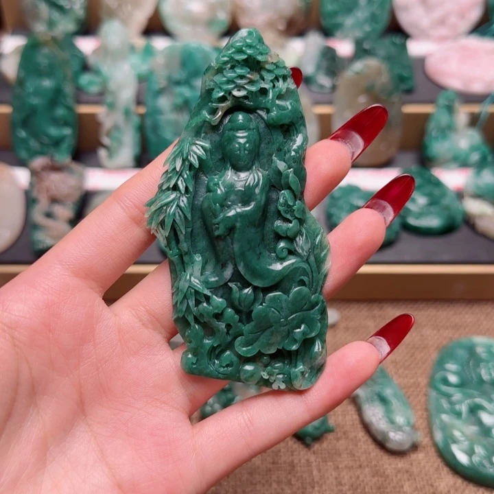 用***6独山玉未镶嵌颈饰