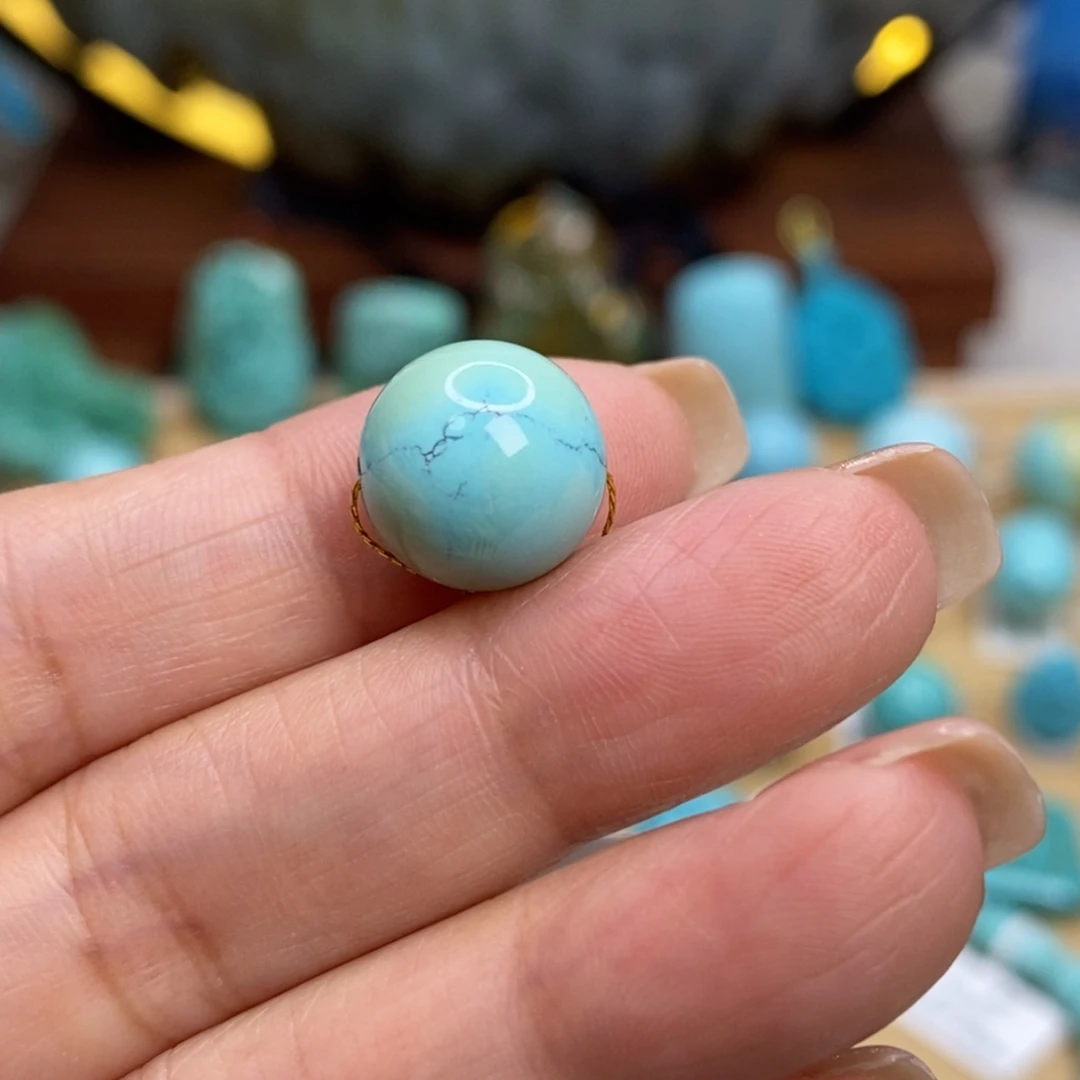 绿松石未镶嵌珠宝奇石11.6