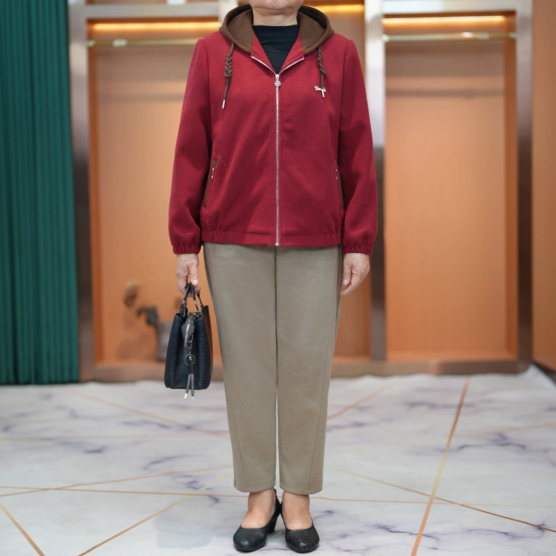 大码胖妈妈装加肥拼色连帽拉链厚外套2025秋中老年休闲大口袋上衣