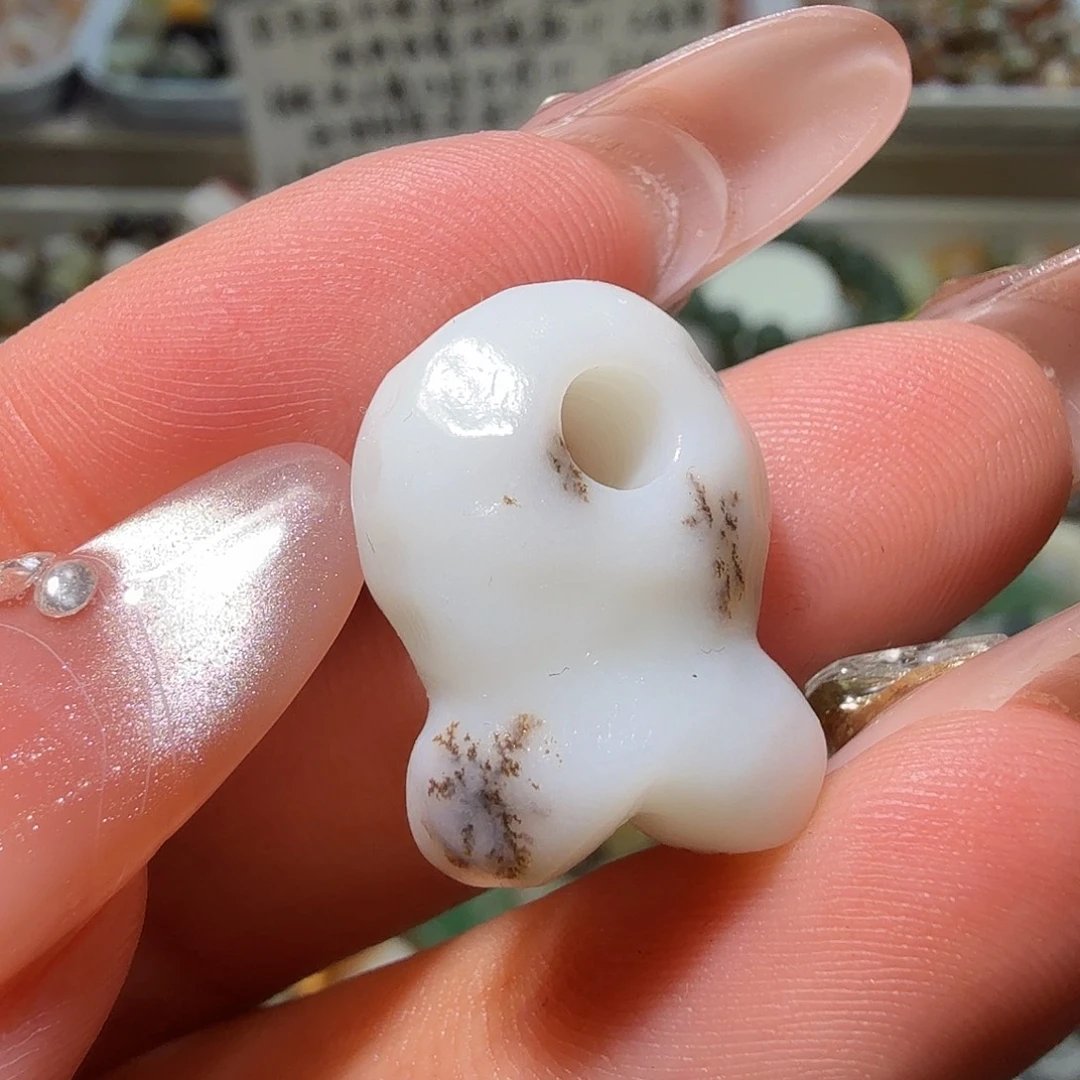 和田玉未镶嵌珠宝奇石