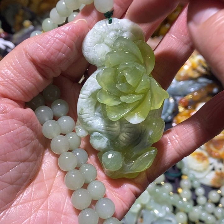 岫玉岫玉吊坠未镶嵌