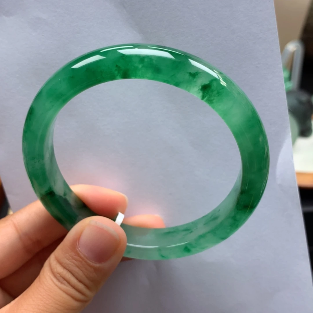【闪购商品】未镶嵌手镯石英质玉青**者