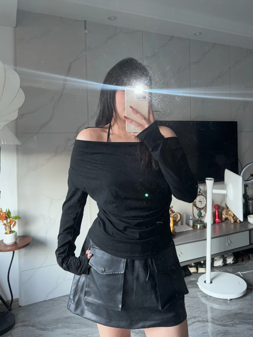 【黑天使】纯欲风挂脖打底衫显瘦假两件性感内搭通勤辣妹修身露肩