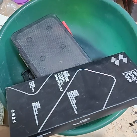 黑色盒装发一个漠摩，，，