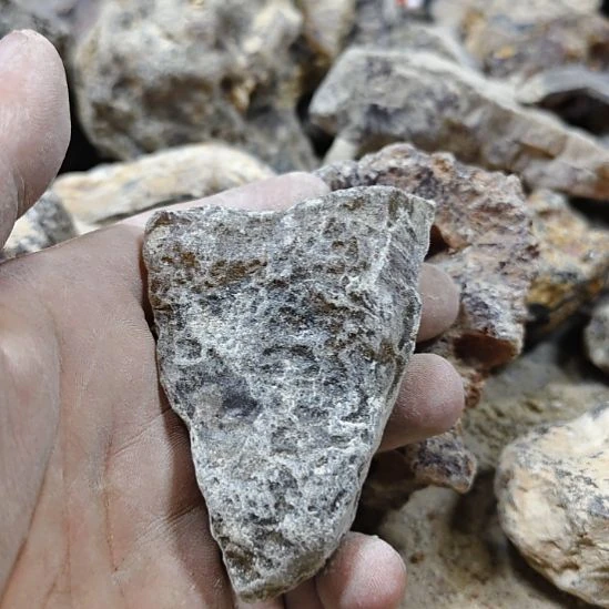 搬***·玛瑙/玉髓未镶嵌原石