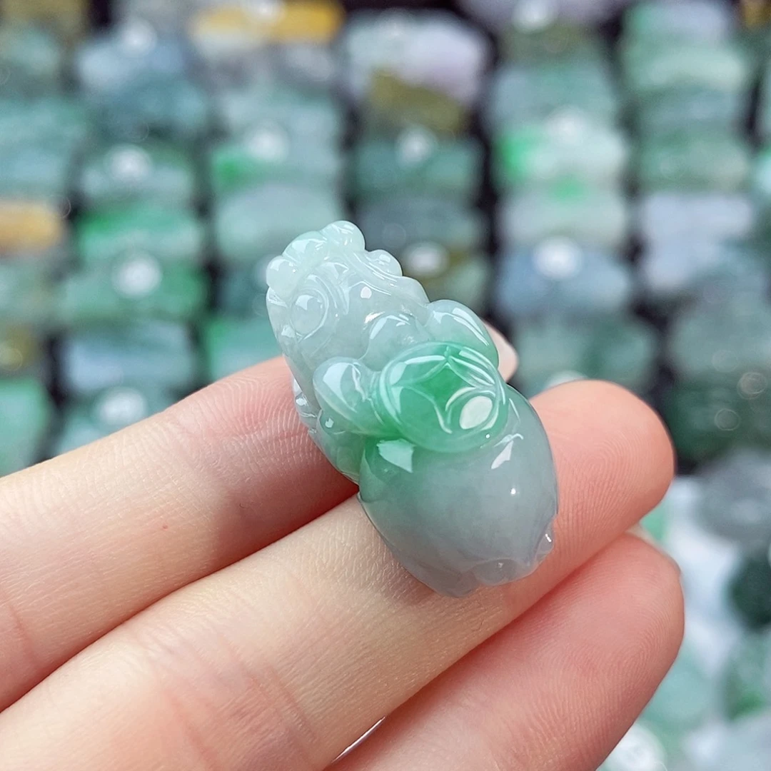 翡翠未镶嵌颈饰天然