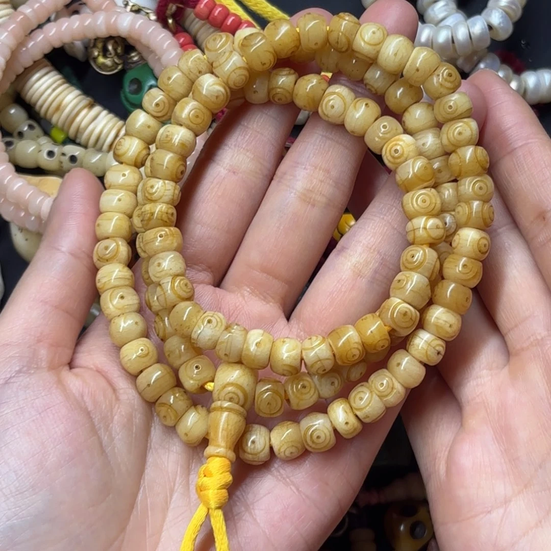 只买单纯的吊坠，没带链子，属的性质。无