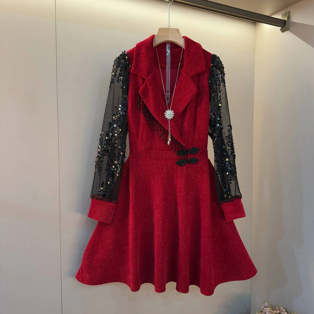 2025新款翻V领盘扣设计感拼接网纱亮片时尚大码女装连衣裙裙长87