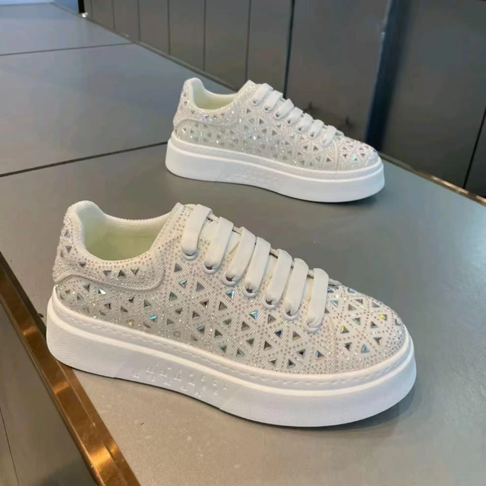 男士鞋子2025新款爆款潮流百搭舒适休闲鞋板鞋镂空鞋子男款