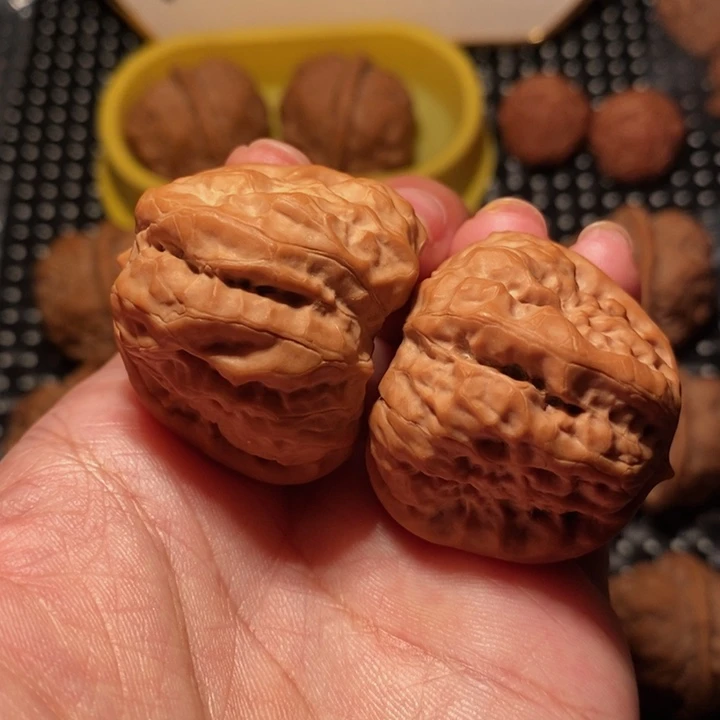 把件文玩核桃开背肌肉蛙