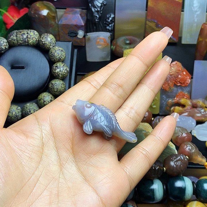 硅化玉未镶嵌吊坠(不含链)玉雕金鱼吊坠