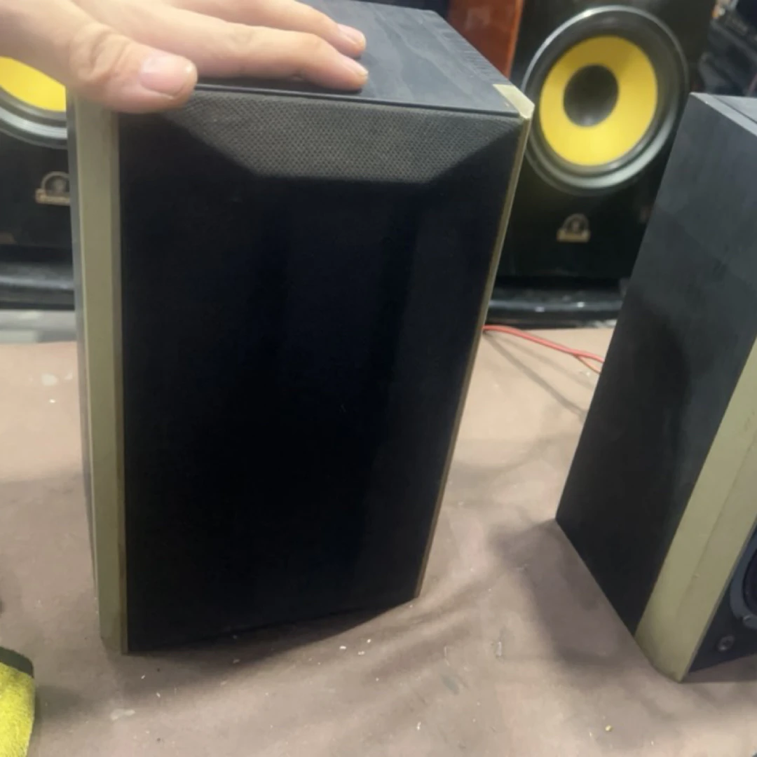 8新  黑色 环绕音响