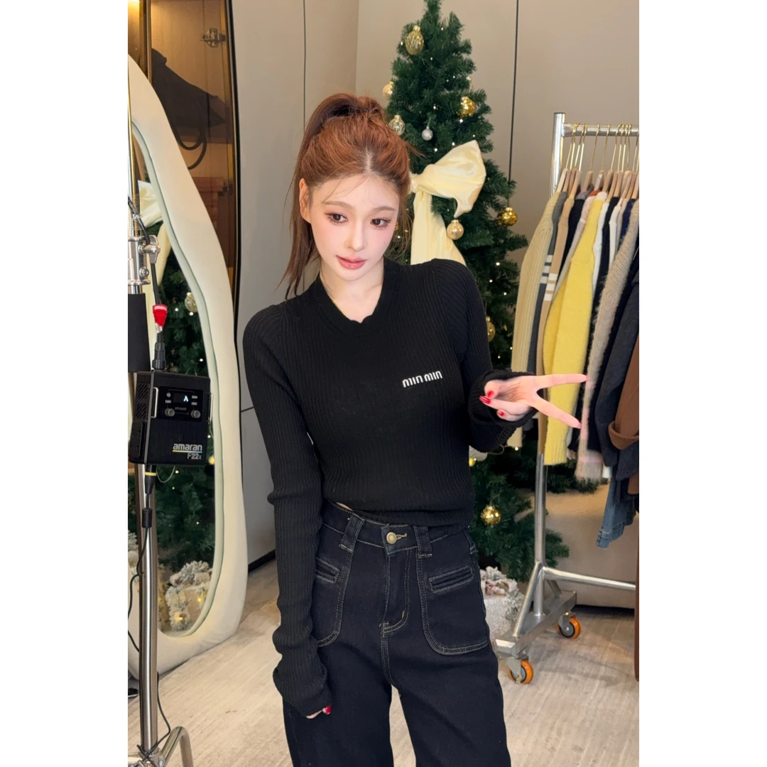 文文私服针织衫秋冬时尚气质百搭显瘦修身设计感长袖WWD3ZZS4557