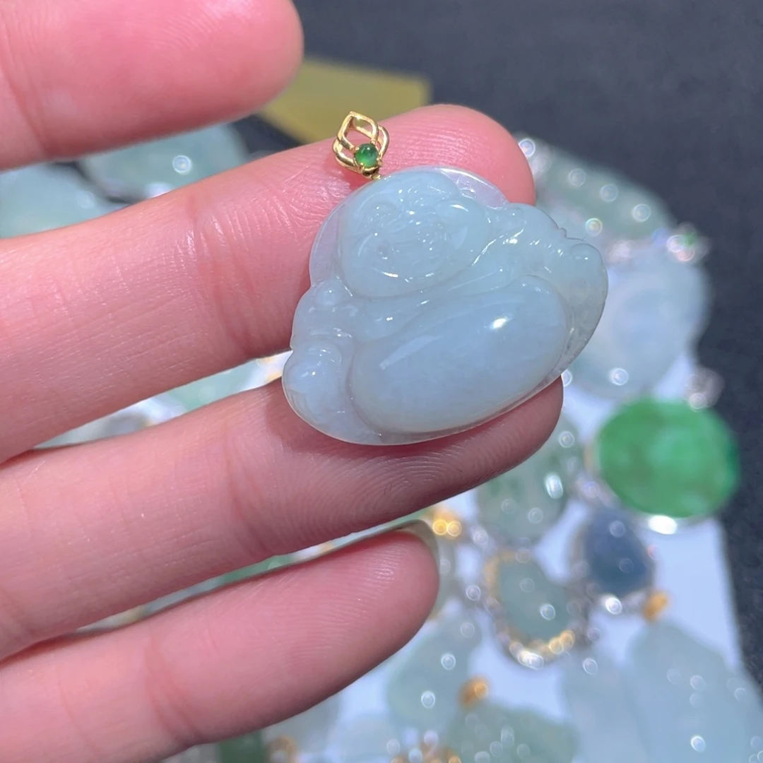 翡翠颈饰18K金镶嵌翡翠