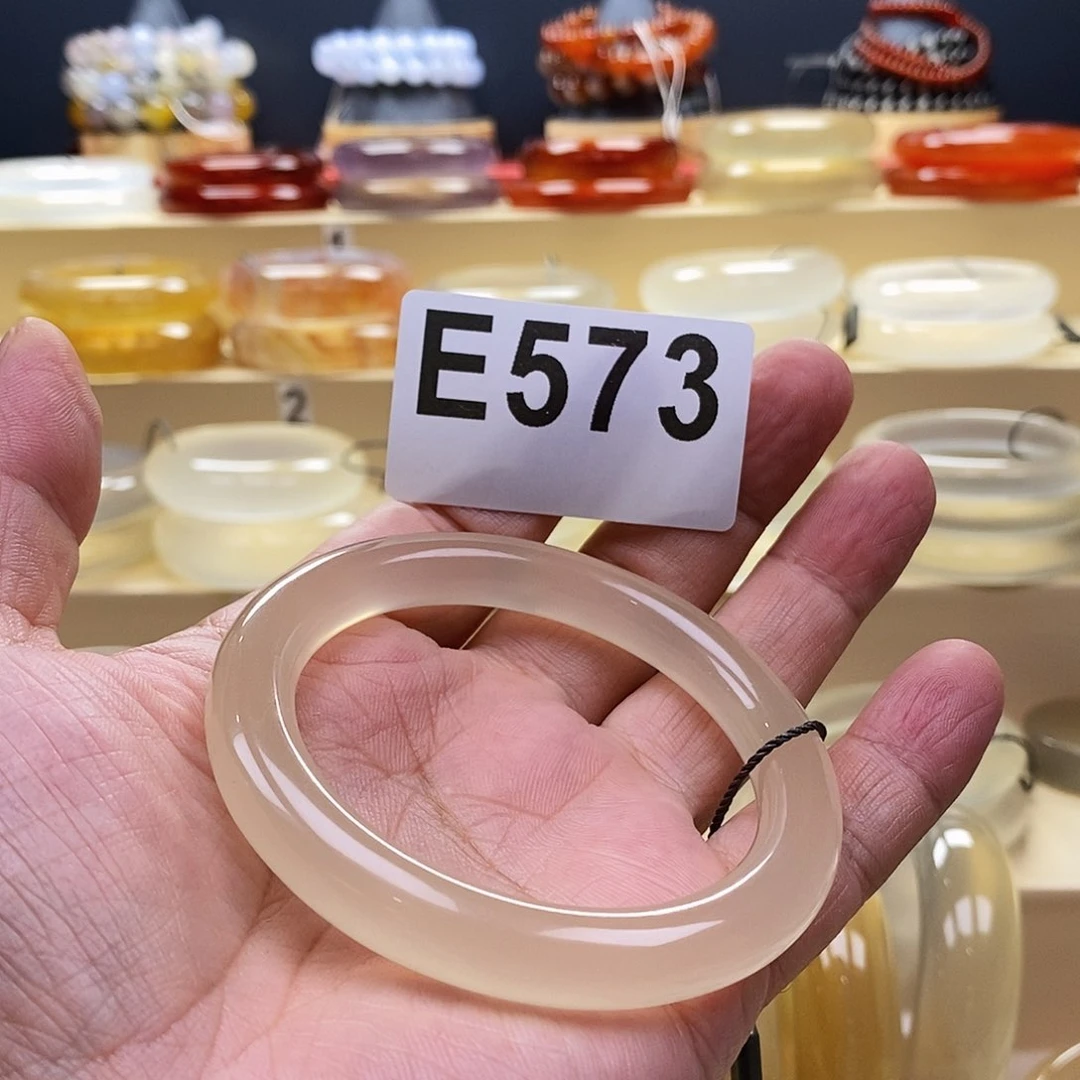 玛瑙/玉髓手镯未镶嵌追***我