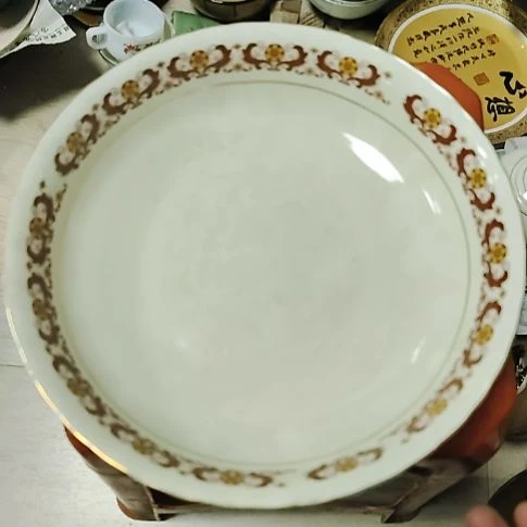 瓷片瓷器，盘，碗，瓷片，各种摆件，沙锅！