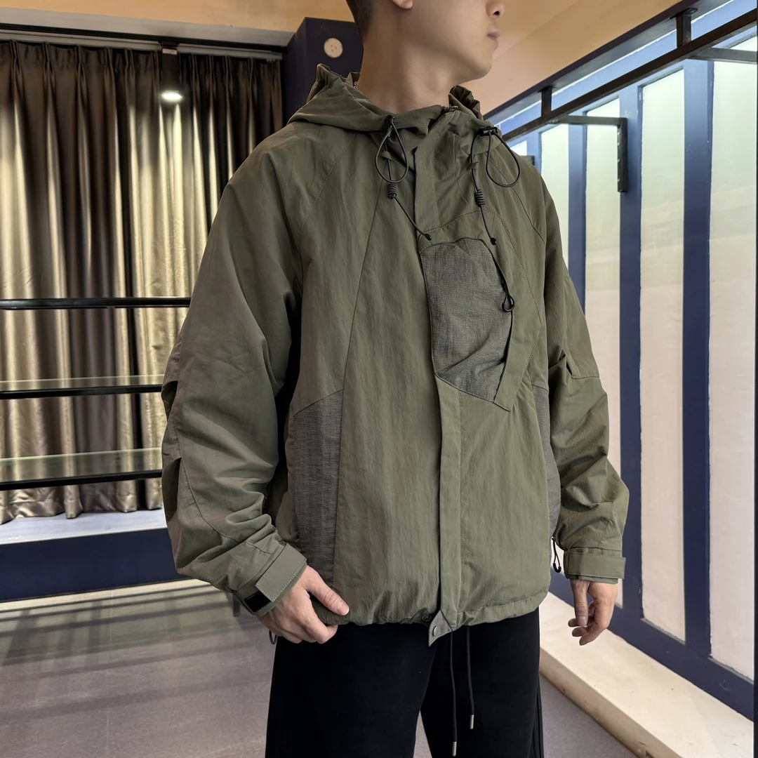 谢生严选【轻薄机能工装冲锋衣】春季户外速干个性潮男连帽拼接夹克