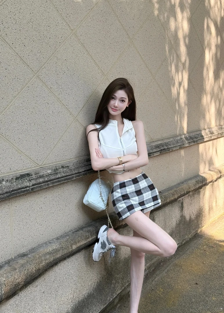 2025夏季新款美式设计感拉链无袖背心上衣配复古低腰格纹裙裤套装
