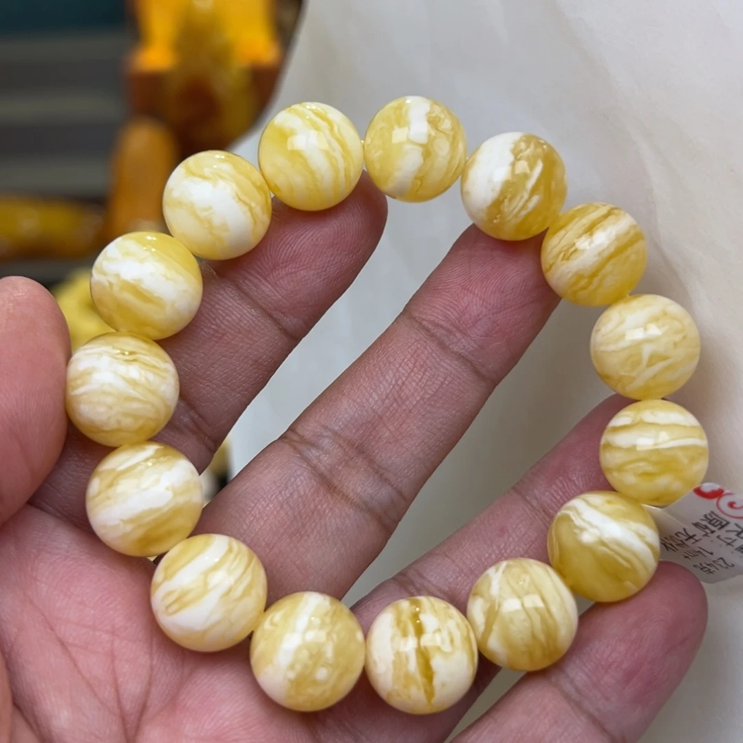 蜜蜡未镶嵌珠宝奇石14加23.4克