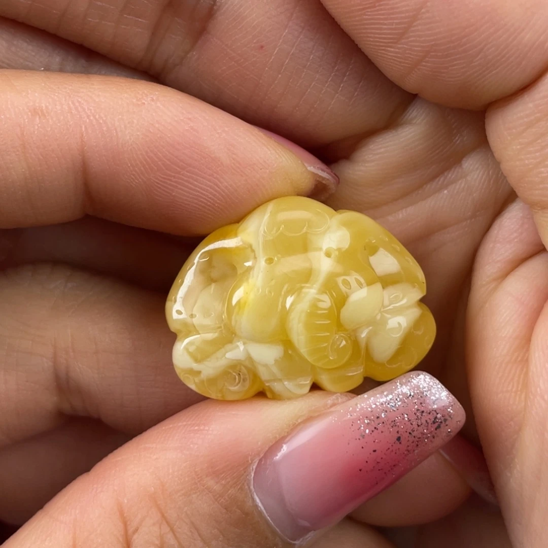 琥珀裸石未镶嵌蜜蜡