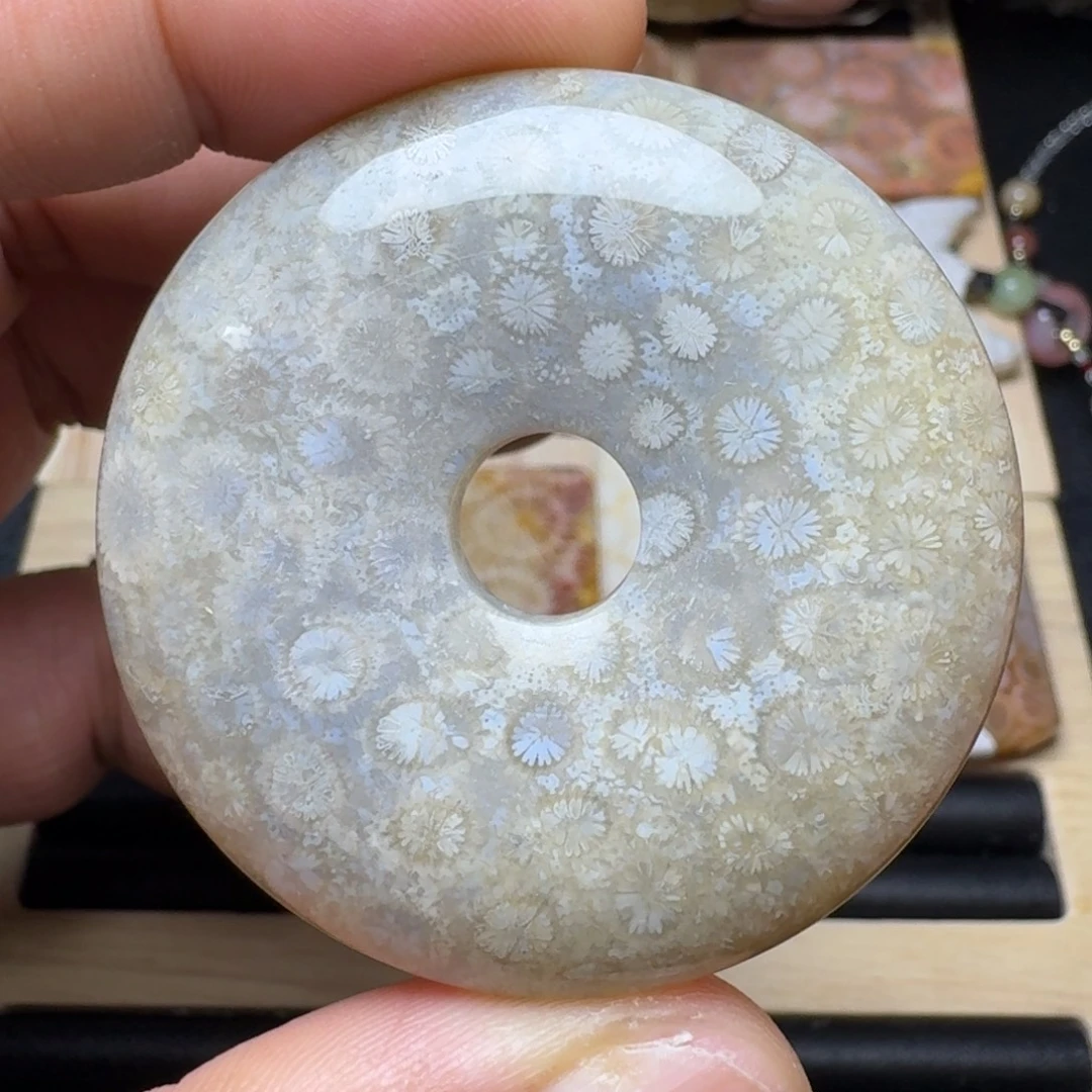 未镶嵌纯天然色有机玉石保真色硅化玉特价