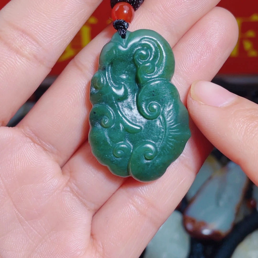 和田玉未镶嵌颈饰拍一发一