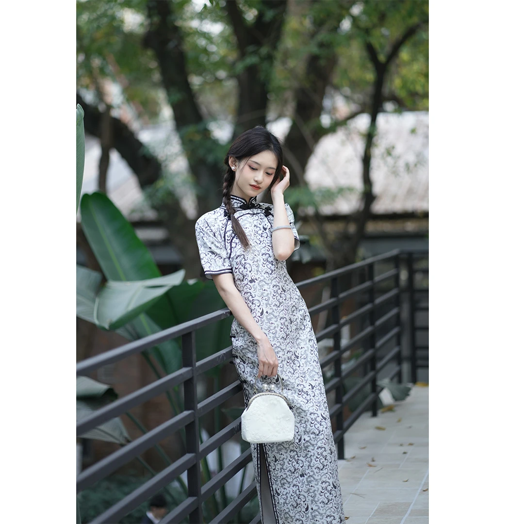 丘美【富贵熊猫】李子柒同款38姆米蜀杭锦无省修身手工古法旗袍