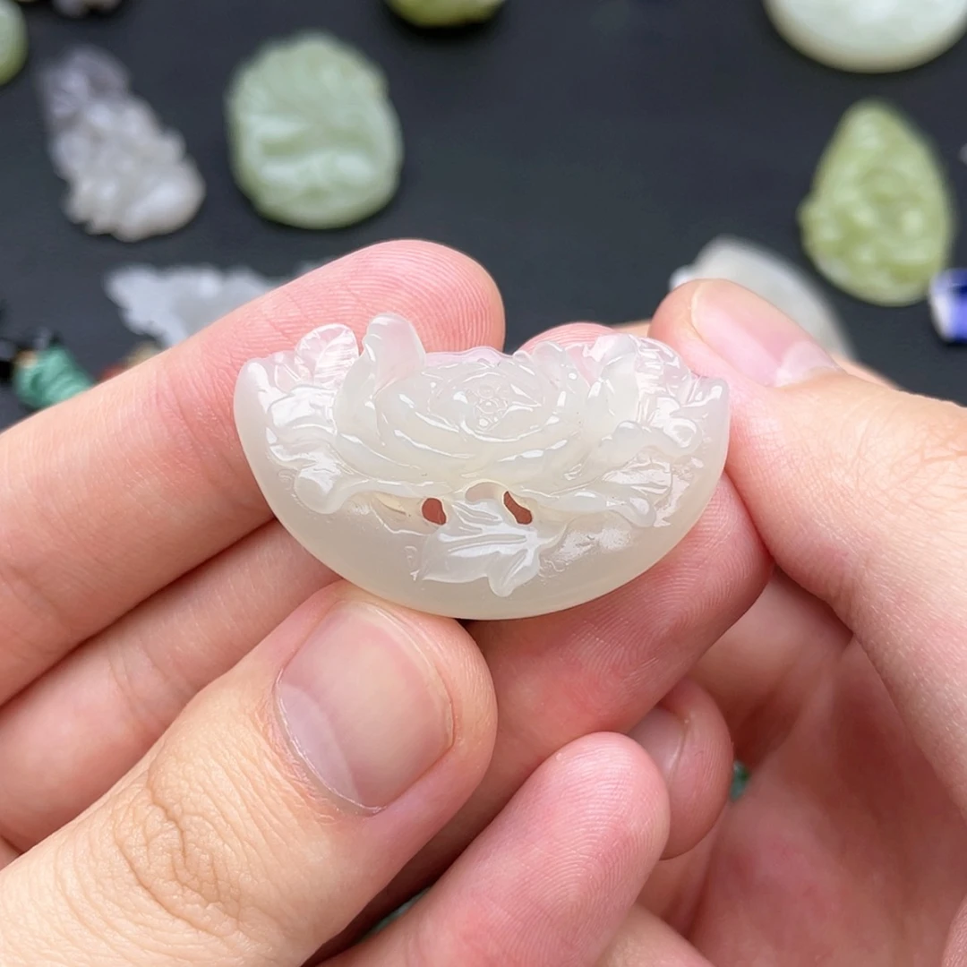 【闪购商品】和田玉未镶嵌颈饰温****Ծ