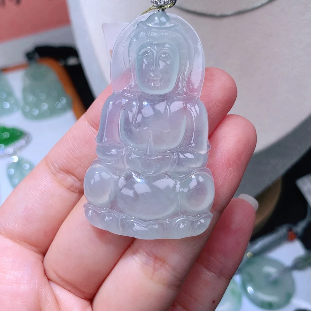 颈饰18K金镶嵌翡翠观音