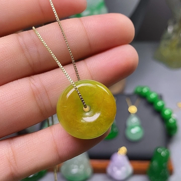 吊坠(赠链)未镶嵌翡翠