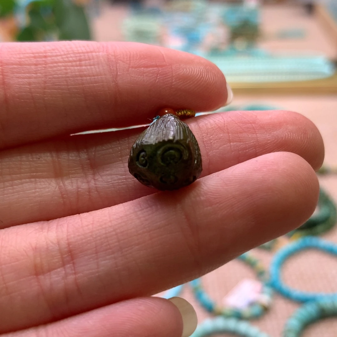 南红玛瑙配饰未镶嵌