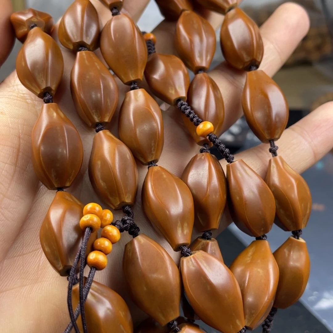 猴头核桃吊坠不要生气